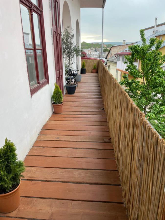 Deyinn Guest House Centrum توردا المظهر الخارجي الصورة