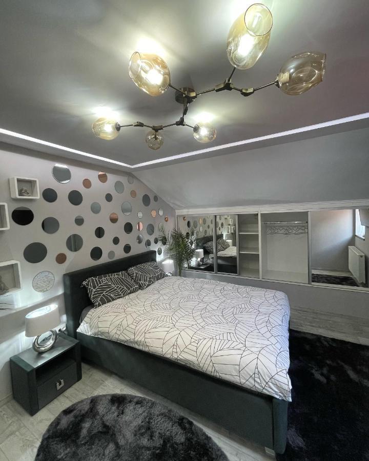 Deyinn Guest House Centrum توردا المظهر الخارجي الصورة